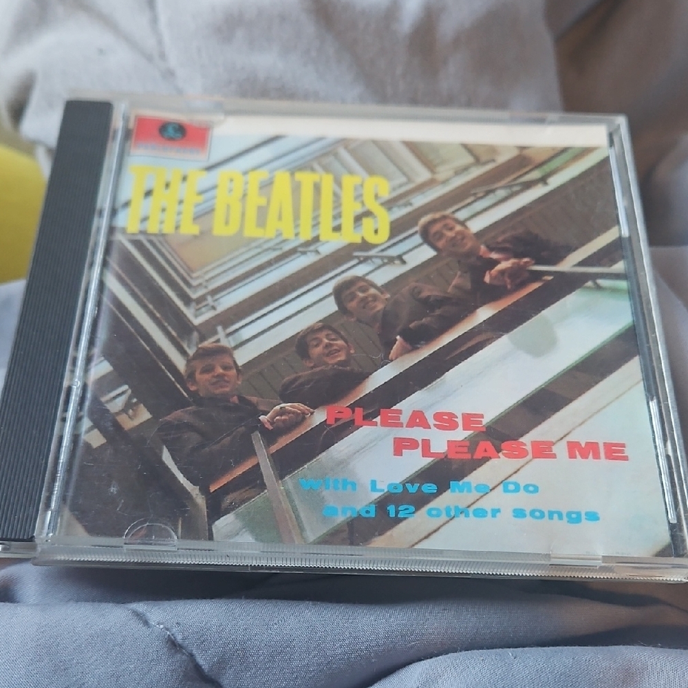🌟3/$25🌟 The Beatles' debut album, "Please Please Me," released on CD.